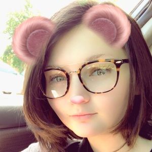 Meet your Posher, Hailey